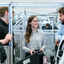 Eine Gruppe von jungen Arbeitskräften