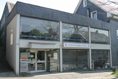 Außenansicht der Stadtteilbibliothek Lüttringhausen